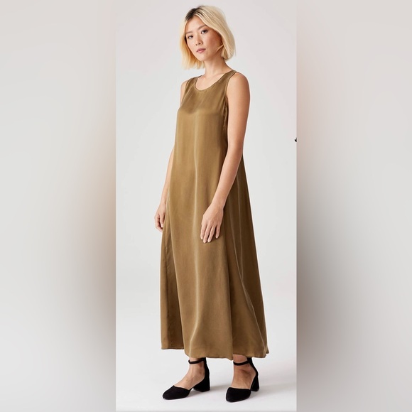 Eileen Fisher Sandwashed Shaped Dress - Picture 3 of 10